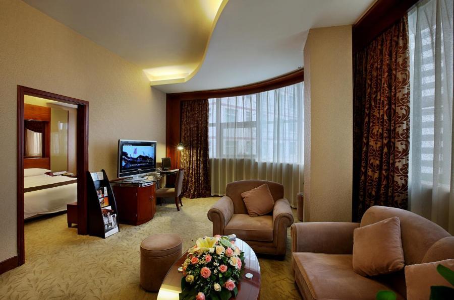 Shenzhen Luohu Hongfeng Hotel Eksteriør billede
